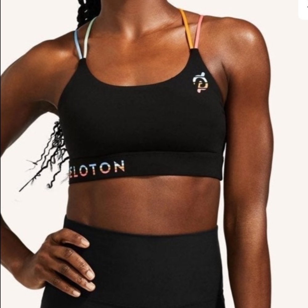 PELOTON Speed Up Bra Size Medium NEW